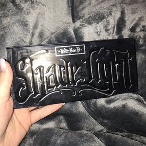 kat von d shade and light contour palette